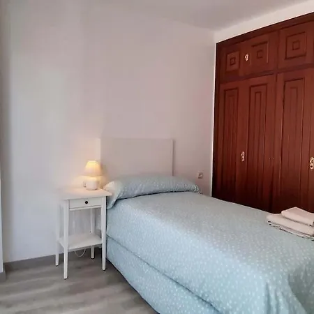 Vistas A La Ria De Muros Noia En 아파트