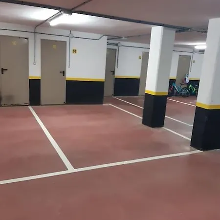 Vistas A La Ria De Muros Noia En شقة