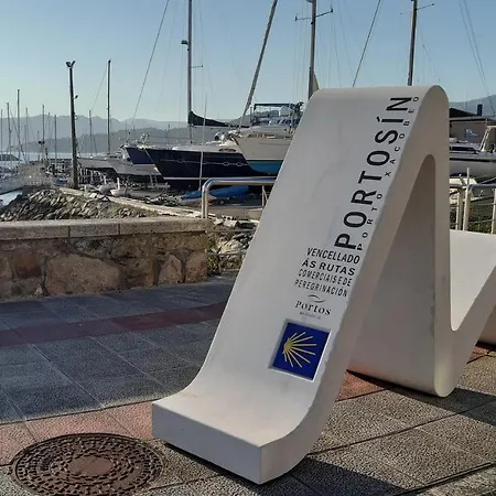 Vistas A La Ria De Muros Noia En شقة